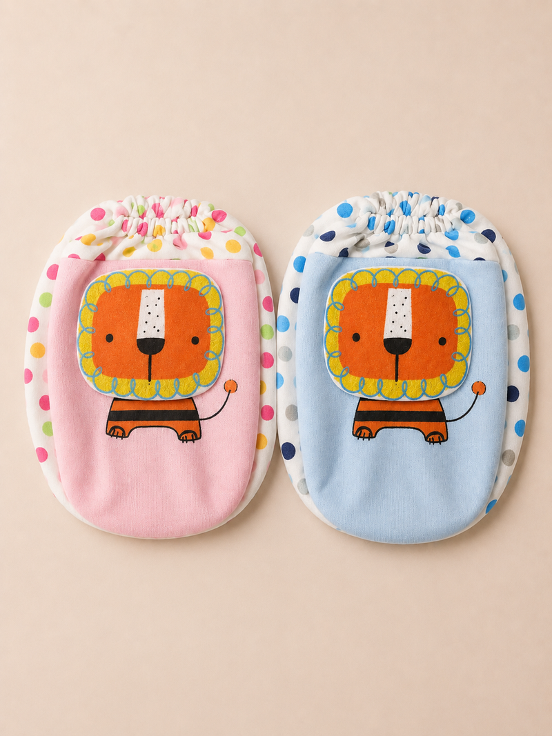 Cute Lion Feeder Cover For Baby