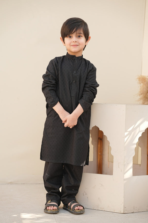 Black Geometric Self Kurta & Matching Trouser