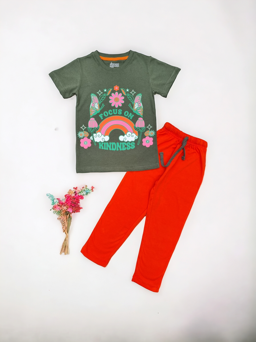 Focus on Kindnes T-shirt and Orange Trouser