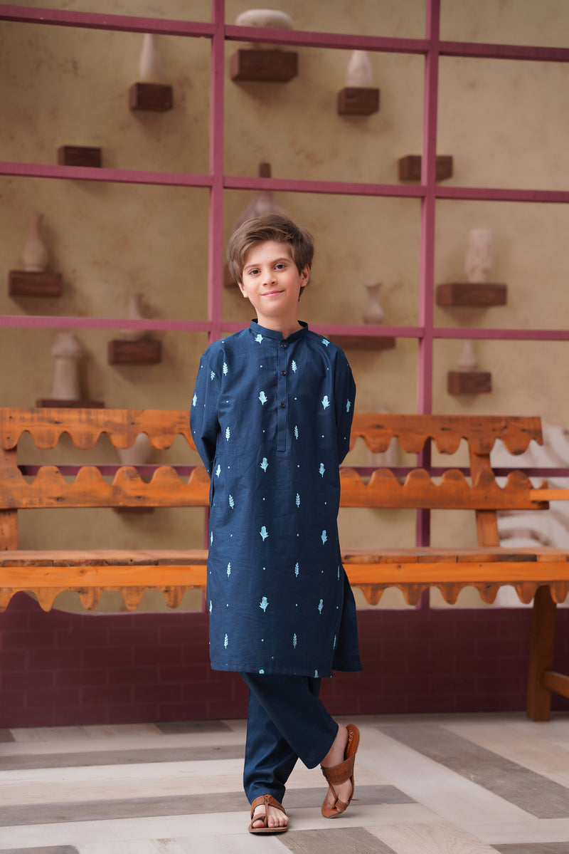 Navy Blue Azure Leaf Embroidered Kurta & Matching Trouser ( 2 pcs)